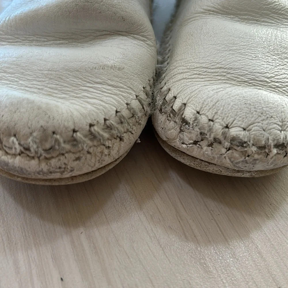 Toddler girls Minnetonka moccasins